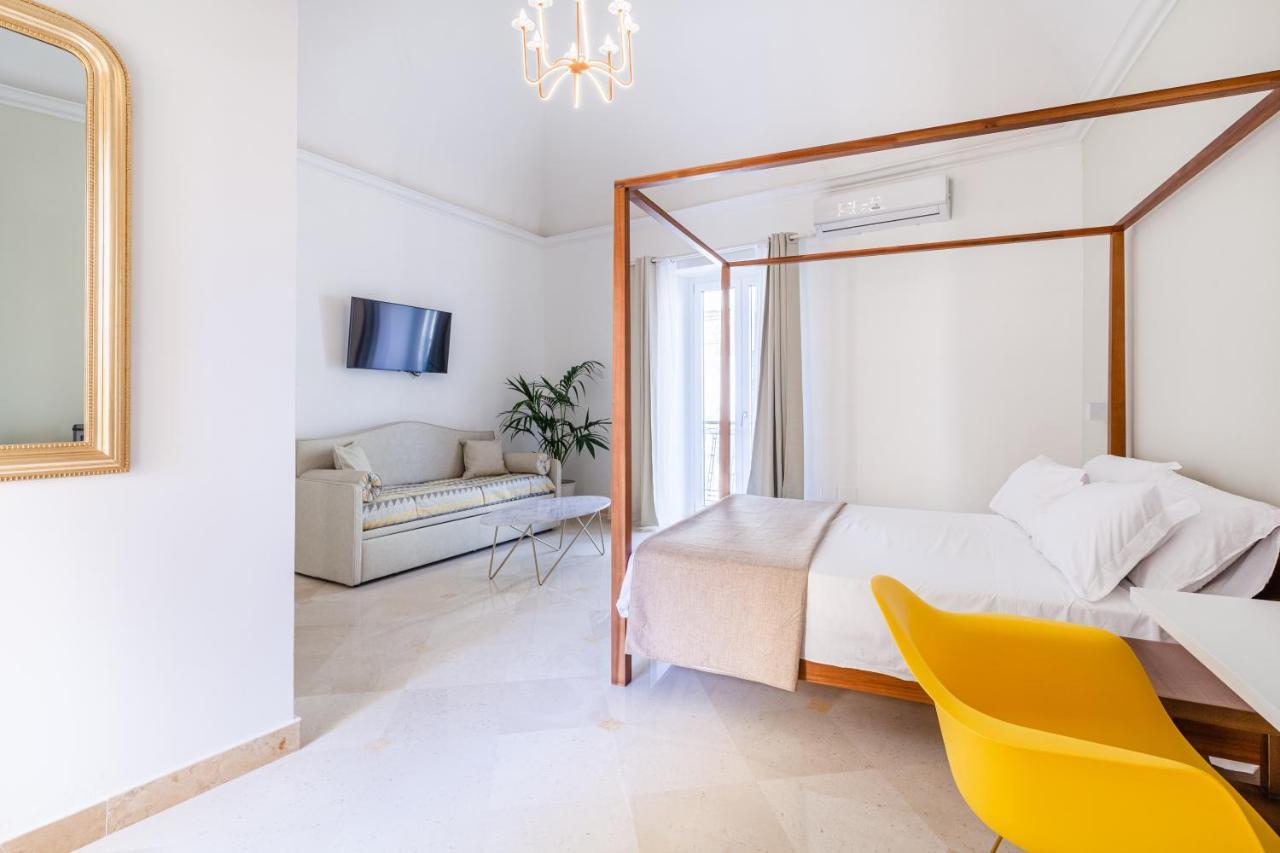 Bed & Breakfast Plaza *